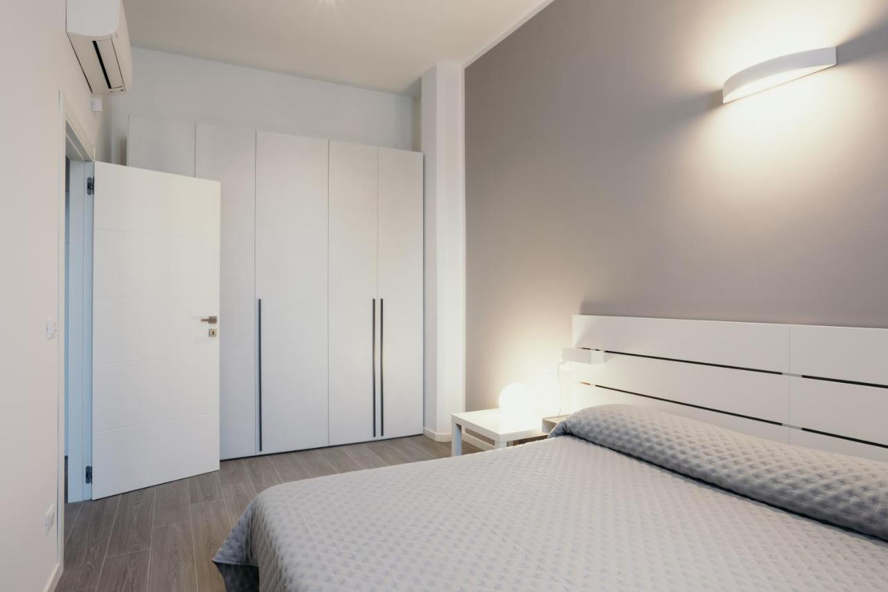 Appartement Caseospitali - 1, Grande Bilocale Con Arredo Design E Posto Auto Per 4 Bologne