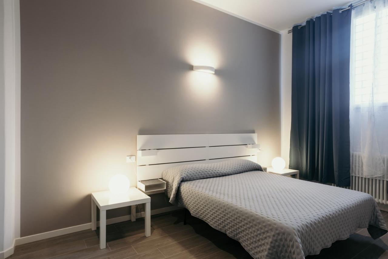 Apartment Caseospitali - 1, Grande Bilocale Con Arredo Design E Posto Auto Per 4 Bologna